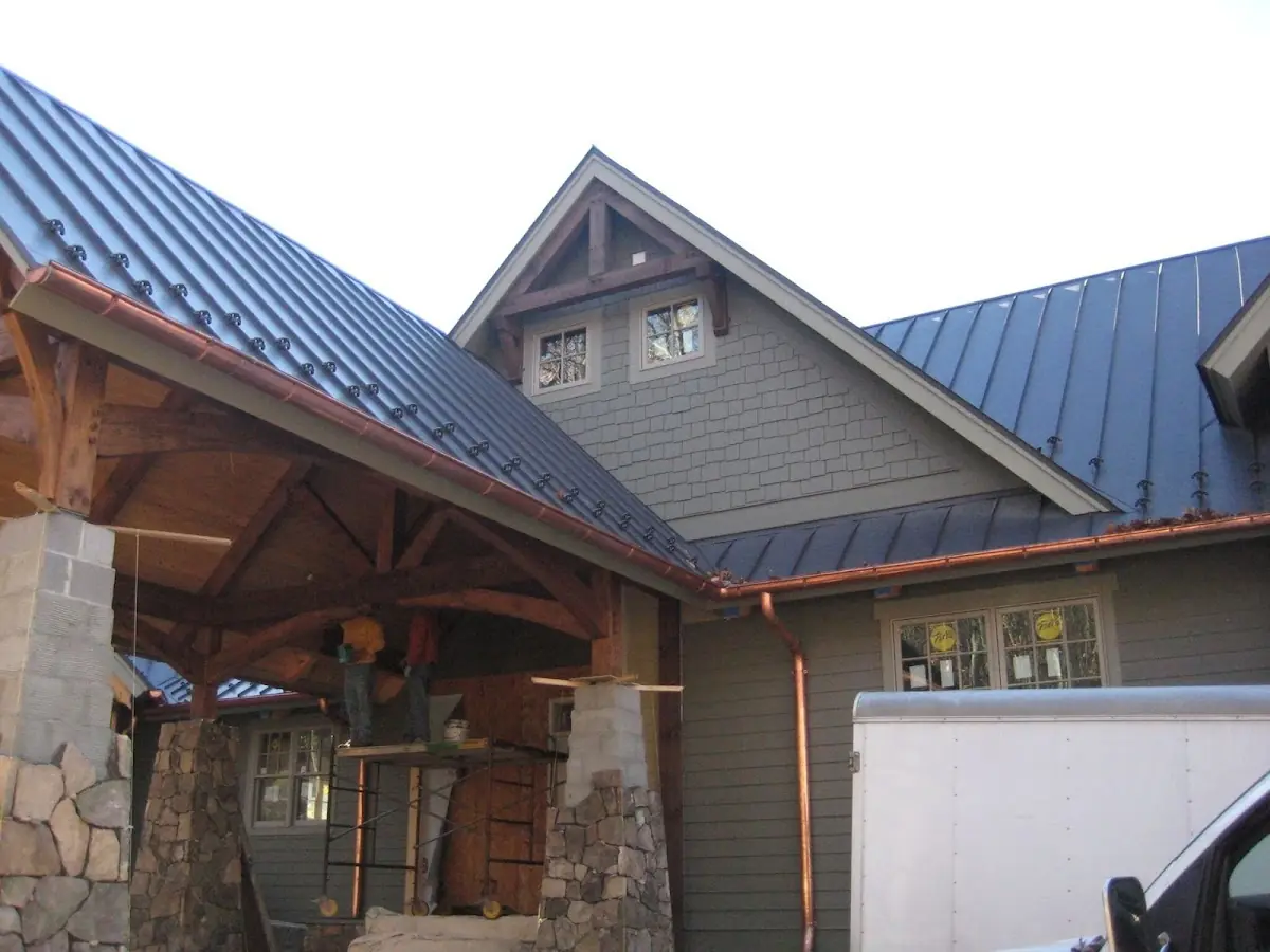 Craftsman Roofing team delivering quality roofing work in Warrenton